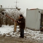 Michael DG4DW and Wolfgang DG9DM erected the antenna mast  close to our new container shack